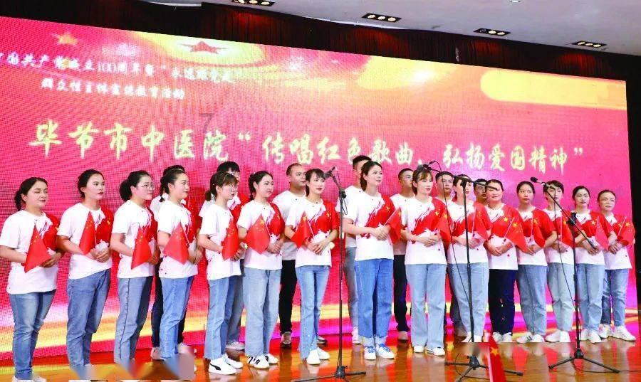 救援受困山洞的男子